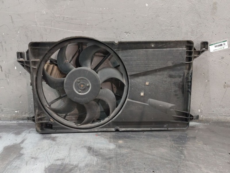 Recambio de electroventilador para ford focus berlina (cap) ambiente (d) referencia OEM IAM 3M5H8C607H  