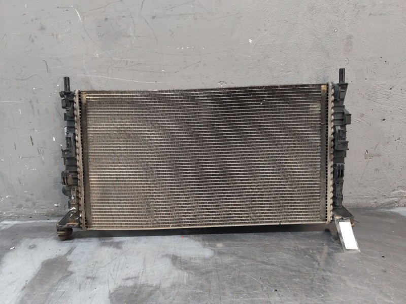 Recambio de radiador agua para ford focus berlina (cap) ambiente (d) referencia OEM IAM 3M5H8005TL  