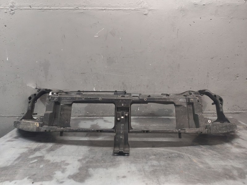 Recambio de panel frontal para renault master ii ph. 2 doka/pr. fgst 2.5 diesel referencia OEM IAM   