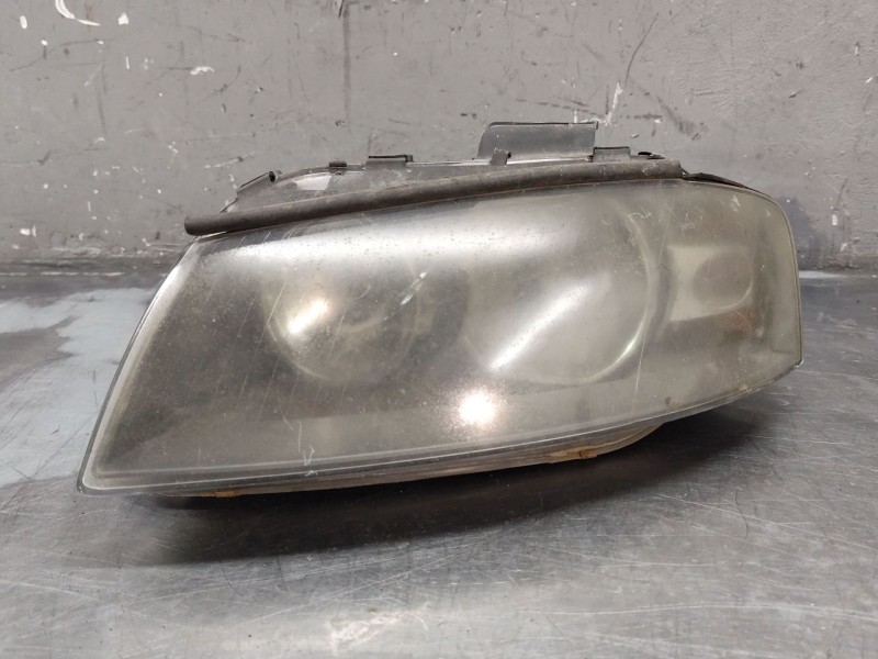 Recambio de faro izquierdo para audi a3 (8p) referencia OEM IAM 8P0941003A  