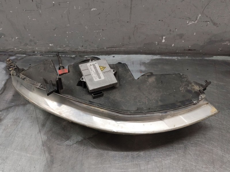 Recambio de faro izquierdo para peugeot 407 st sport pack referencia OEM IAM 966023668002  