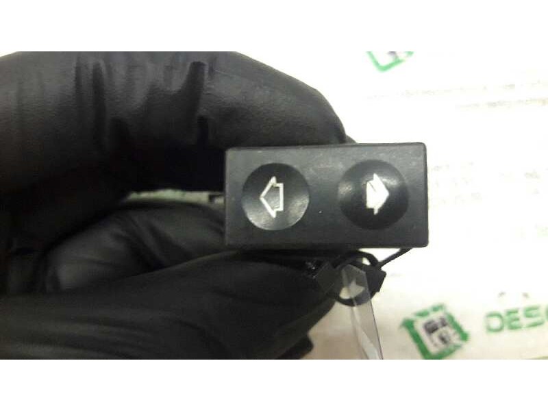Recambio de mando elevalunas delantero izquierdo para bmw serie 3 berlina (e46) 318i referencia OEM IAM   