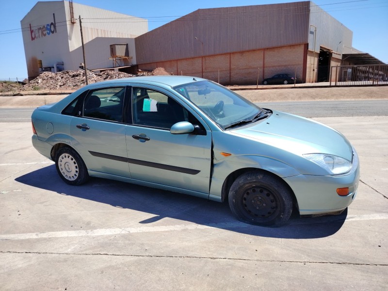 ford focus berlina (cak) del año 1999