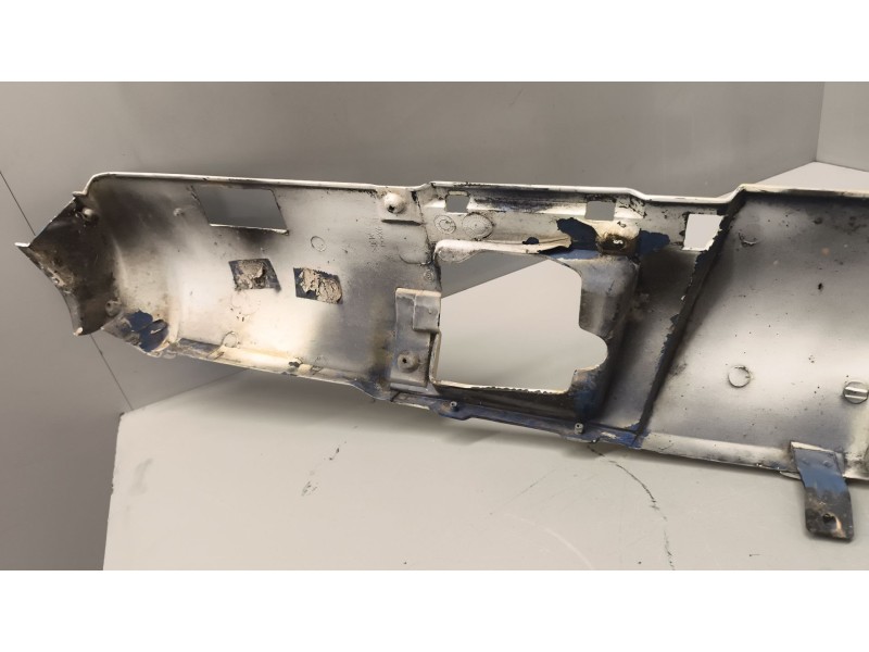 Recambio de moldura luna delantera para nissan trucks atleon 210 referencia OEM IAM 612619X025 izquierda 
