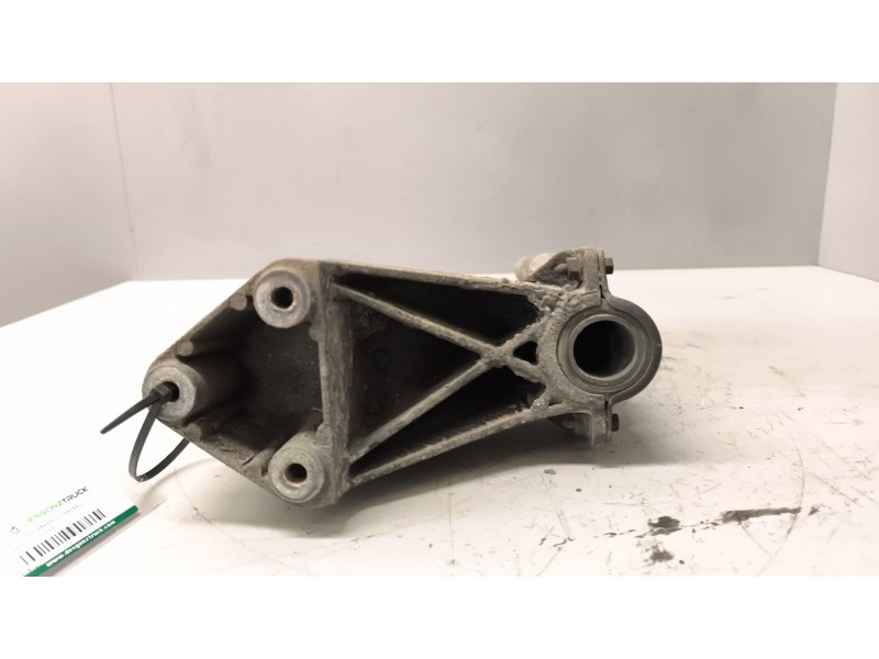 Recambio de soporte guardabarros trasero para daf serie xf105.xxx 12.9 diesel referencia OEM IAM  IZQUIERDO 