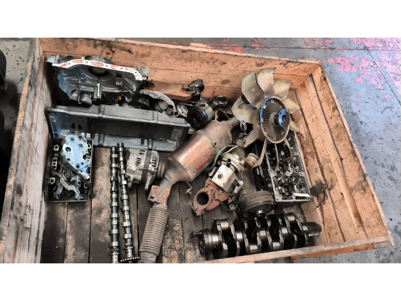 Recambio de despiece motor para mitsubishi canter 01/99 referencia OEM IAM 4M42-OAT  