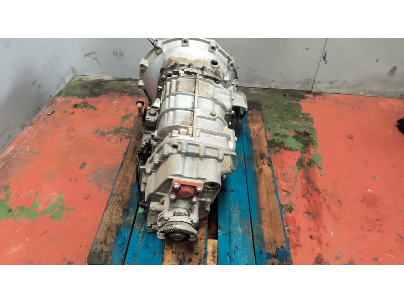 Recambio de caja cambios para iveco eurocargo tector chasis  (modelo 180 e 28) tráfico urbano referencia OEM IAM 2898S915604 887