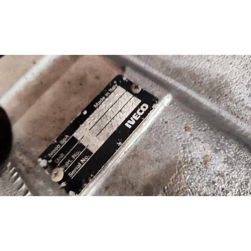 Recambio de caja cambios para iveco eurocargo tector chasis  (modelo 180 e 28) tráfico urbano referencia OEM IAM 2898S915604 887