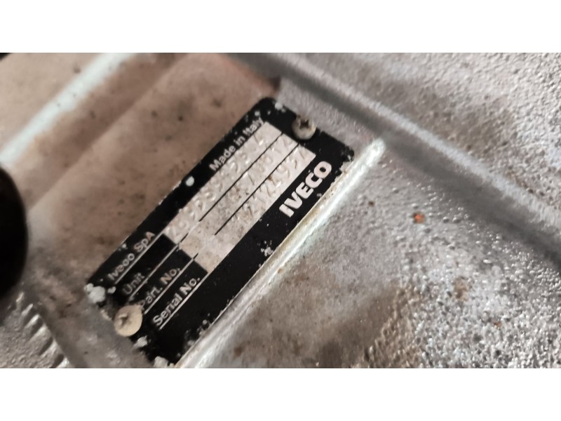 Recambio de caja cambios para iveco eurocargo tector chasis  (modelo 180 e 28) tráfico urbano referencia OEM IAM 2898S915604 887