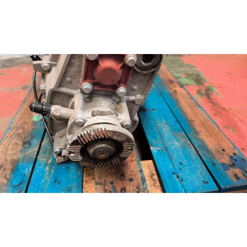 Recambio de caja cambios para iveco eurocargo tector chasis  (modelo 180 e 28) tráfico urbano referencia OEM IAM 2898S915604 887