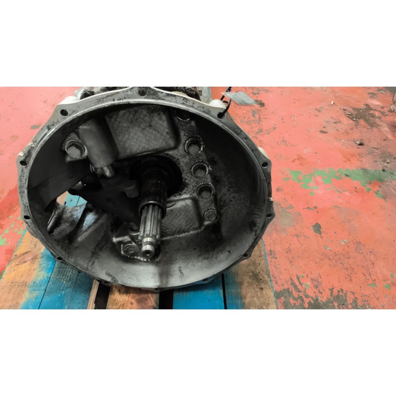 Recambio de caja cambios para iveco eurocargo tector chasis  (modelo 180 e 28) tráfico urbano referencia OEM IAM 2898S915604 887