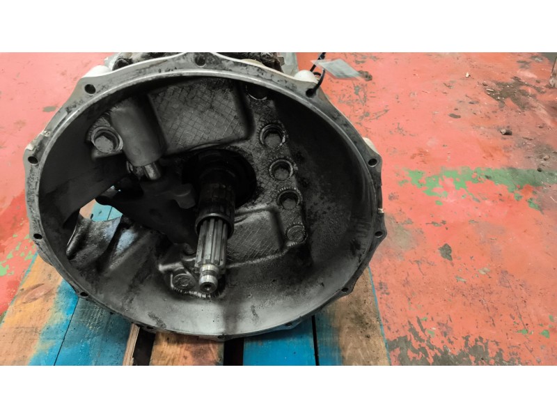 Recambio de caja cambios para iveco eurocargo tector chasis  (modelo 180 e 28) tráfico urbano referencia OEM IAM 2898S915604 887