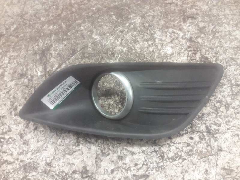 Recambio de tapa antiniebla derecha para ford focus lim. (cb4) titanium referencia OEM IAM 8M5119952AE  