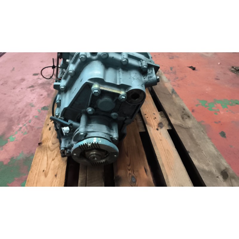 Recambio de caja cambios para iveco eurotech (mt) fg  180 e 27 larga distancia referencia OEM IAM 2895904A00 88869354 6433296
