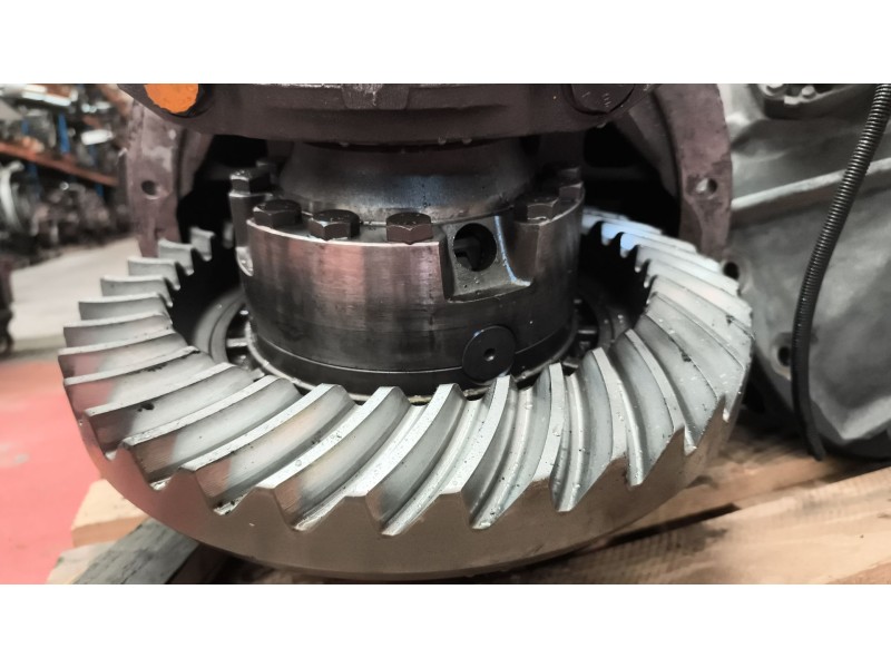 Recambio de grupo para man autobus referencia OEM IAM HY1336B07 RELACION:37X8 