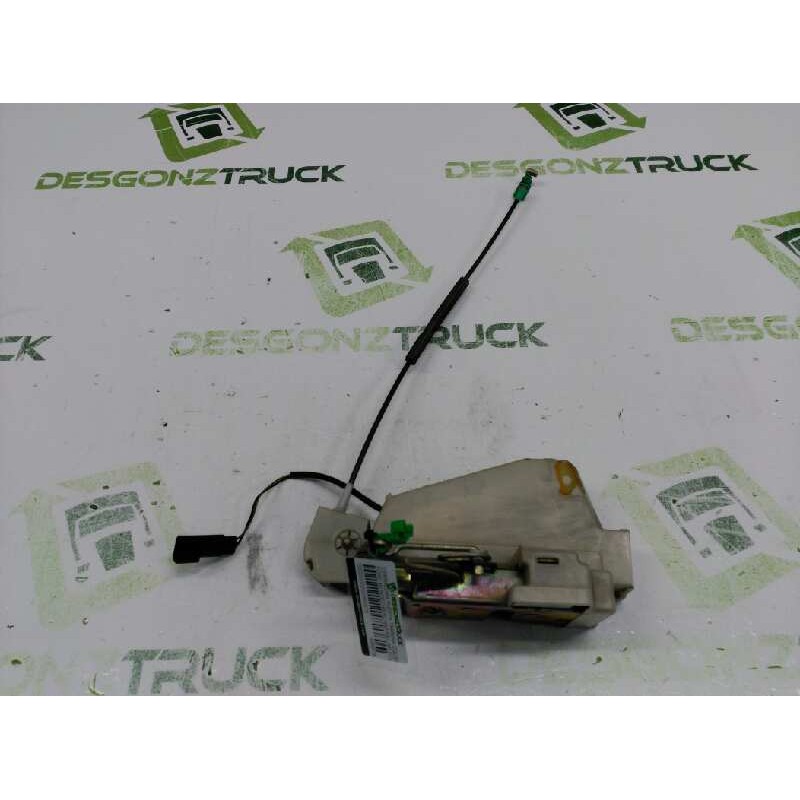 Recambio de cerradura puerta trasera izquierda para ford mondeo berlina/familiar (fd) clx berlina referencia OEM IAM 93BBF26413B