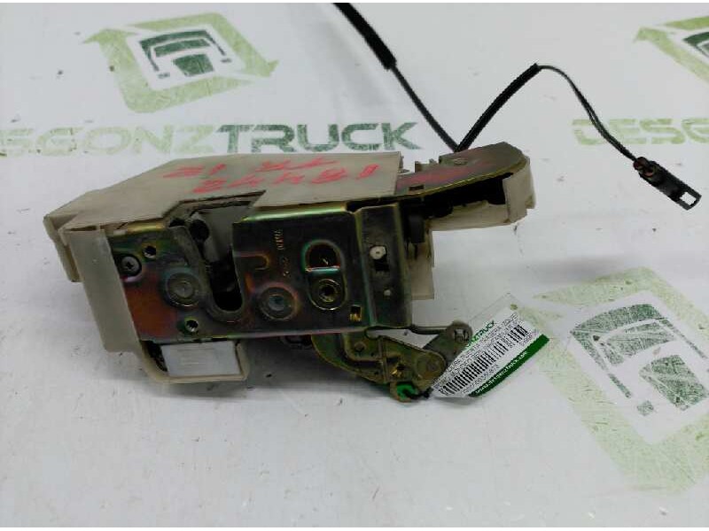 Recambio de cerradura puerta trasera izquierda para ford mondeo berlina/familiar (fd) clx berlina referencia OEM IAM 93BBF26413B