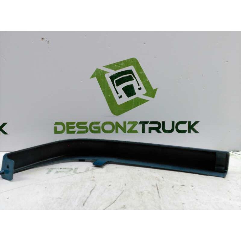 Recambio de moldura para peugeot expert kombi confort acristaldo (5 asientos) referencia OEM IAM  BAJO FARO IZQUIERDA BISEL