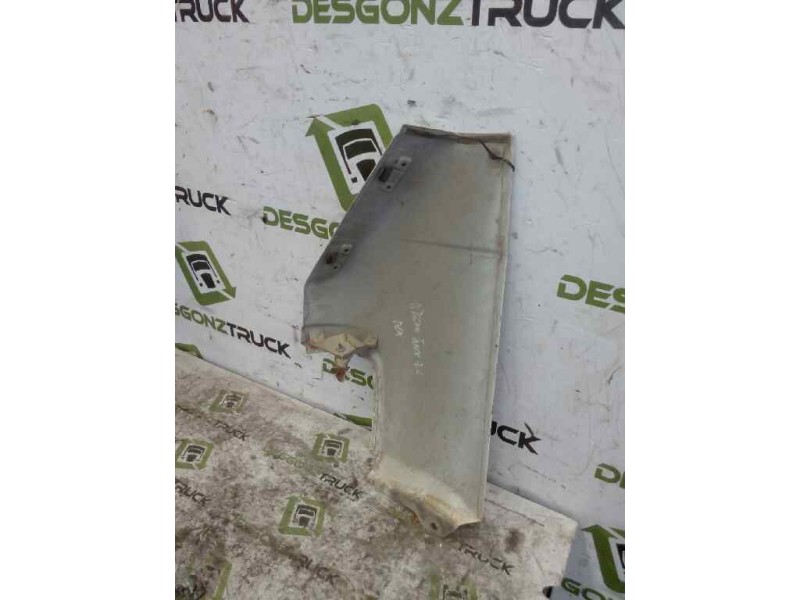 Recambio de aleta delantera derecha para nissan trade 100 caja cerrada, techo elevado referencia OEM IAM   