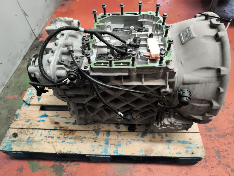 Recambio de caja cambios para renault magnum ab diesel referencia OEM IAM at2412d 1100181184 3190585