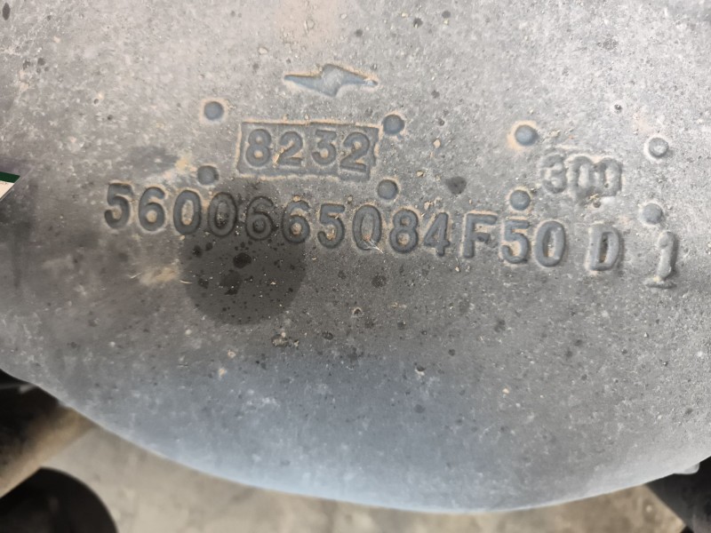 Recambio de eje trasero para renault premium lander fg 4x2 corto referencia OEM IAM 7420584552  