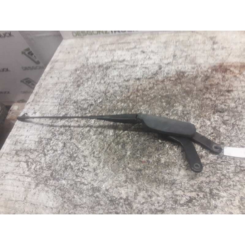 Recambio de brazo limpia delantero derecho para ford focus c-max (cap) ambiente (d) referencia OEM IAM 3M5117526CA  