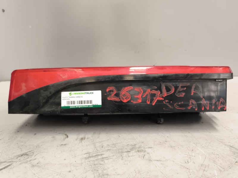Recambio de piloto trasero derecho para scania s s460 referencia OEM IAM 2860826 170019 