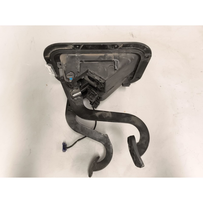 Recambio de soporte pedales para renault midlum fg xxx.10    e4 cabina doble referencia OEM IAM 5010640219 9650010170 