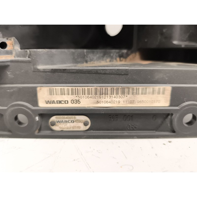 Recambio de soporte pedales para renault midlum fg xxx.10    e4 cabina doble referencia OEM IAM 5010640219 9650010170 