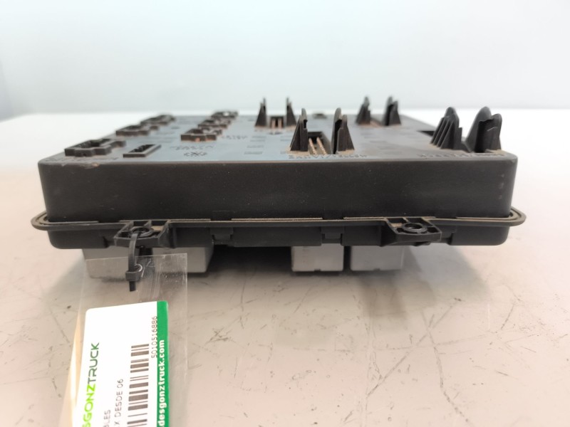 Recambio de caja reles / fusibles para daf serie lf45.xxx desde 06 referencia OEM IAM 5010516886  