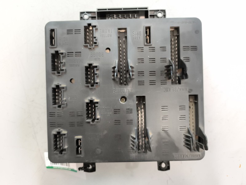 Recambio de caja reles / fusibles para daf serie lf45.xxx desde 06 referencia OEM IAM 5010516886  