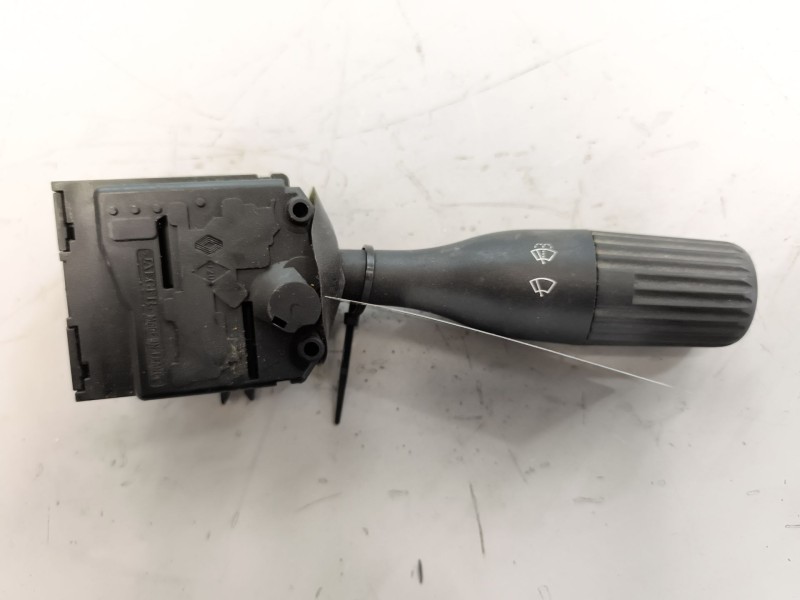 Recambio de mando limpia para daf serie lf45.xxx desde 06 referencia OEM IAM 5001834435  