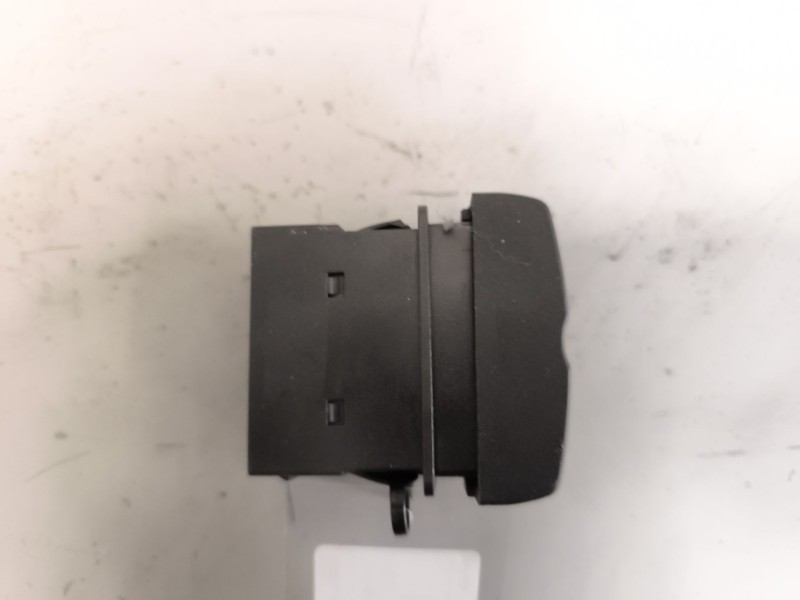 Recambio de interruptor para iveco stralis (as) 12.9 diesel referencia OEM IAM 504362227  
