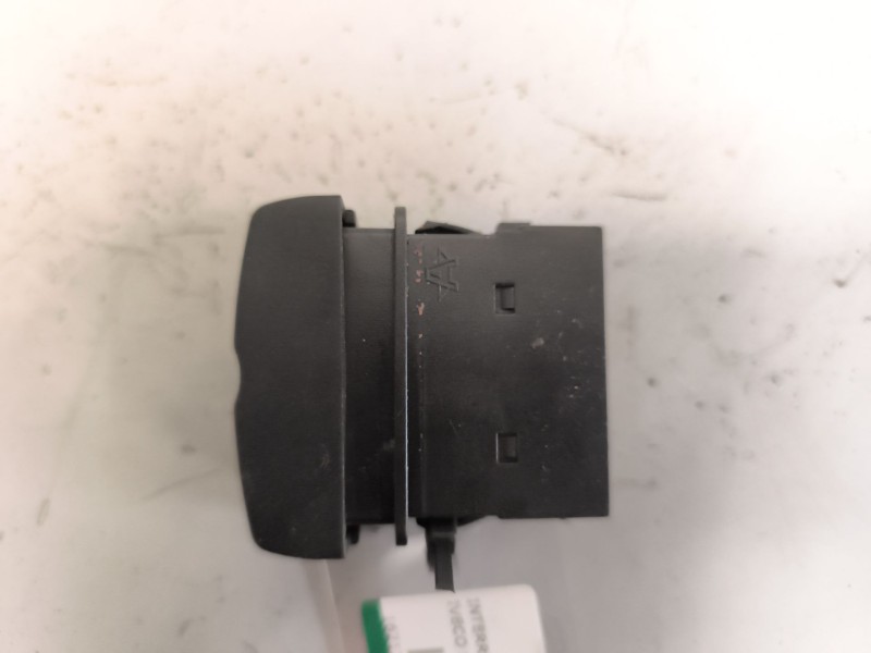 Recambio de interruptor para iveco stralis (as) 12.9 diesel referencia OEM IAM 504362227  