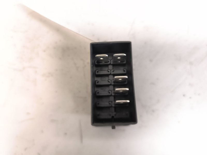 Recambio de interruptor para iveco stralis (as) 12.9 diesel referencia OEM IAM 504362234  