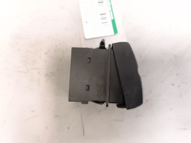 Recambio de interruptor para iveco stralis (as) 12.9 diesel referencia OEM IAM 504362234  