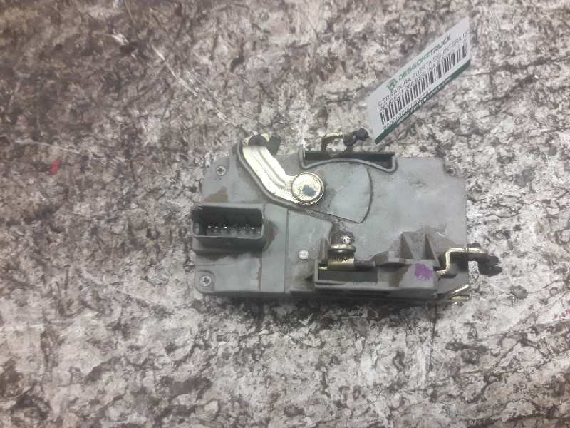 Recambio de cerradura puerta delantera izquierda para peugeot 206 berlina e-music referencia OEM IAM  6 PINS 