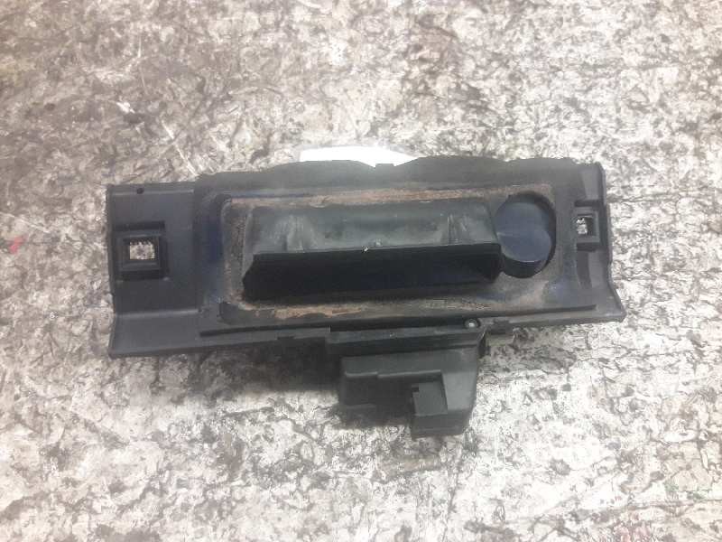 Recambio de maneta exterior porton para peugeot 206 berlina e-music referencia OEM IAM N0500054 2 PINS 