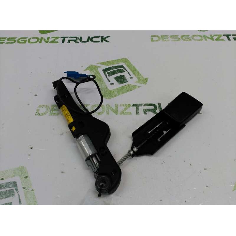 Recambio de pretensor airbag derecho para citroën c3 1.4 hdi exclusive referencia OEM IAM 9639873877 33015055 