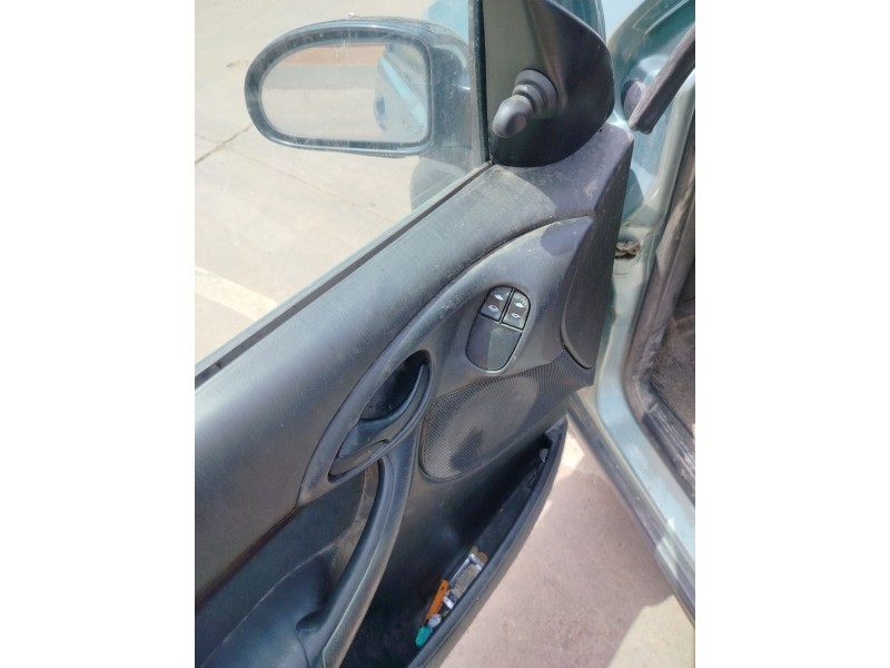ford focus berlina (cak) del año 1999