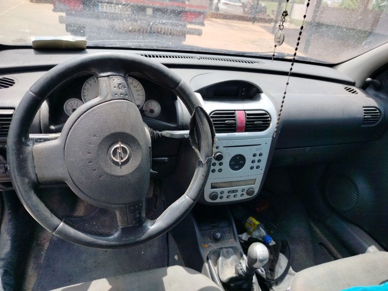 opel corsa c del año 2003