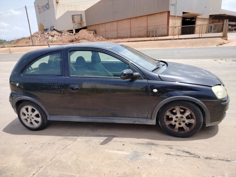 opel corsa c del año 2003