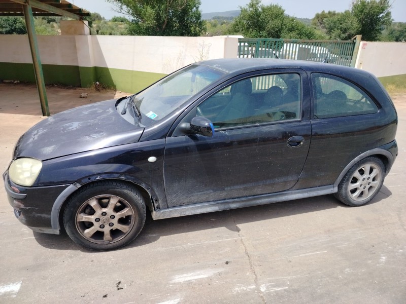 opel corsa c del año 2003