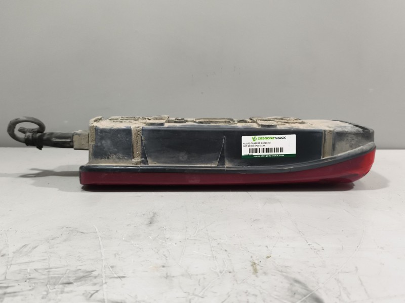 Recambio de piloto trasero derecho para daf serie xf105.xxx 12.9 diesel referencia OEM IAM   