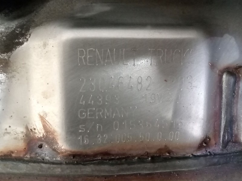 Recambio de catalizador para renault serie t 12.8 diesel referencia OEM IAM 23046482  