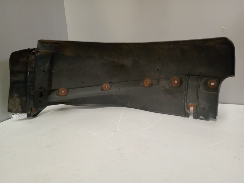 Recambio de guardabarros delantero izquierdo para renault premium lander fg 4x2 corto referencia OEM IAM 5010578799  