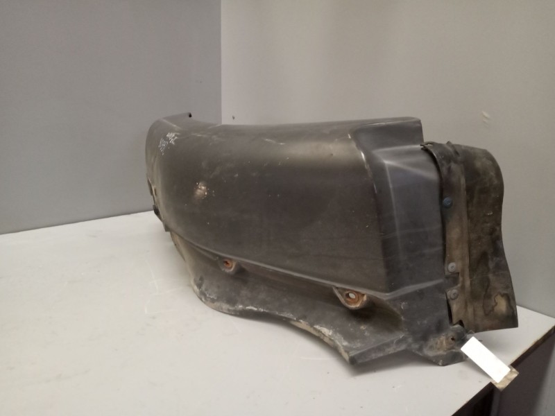 Recambio de guardabarros delantero izquierdo para renault premium lander fg 4x2 corto referencia OEM IAM 5010578799  