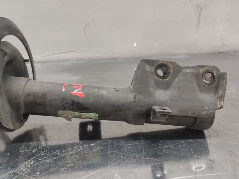 Recambio de amortiguador delantero izquierdo para jeep compass (mk49) 2.2 crd referencia OEM IAM P68058845AB  