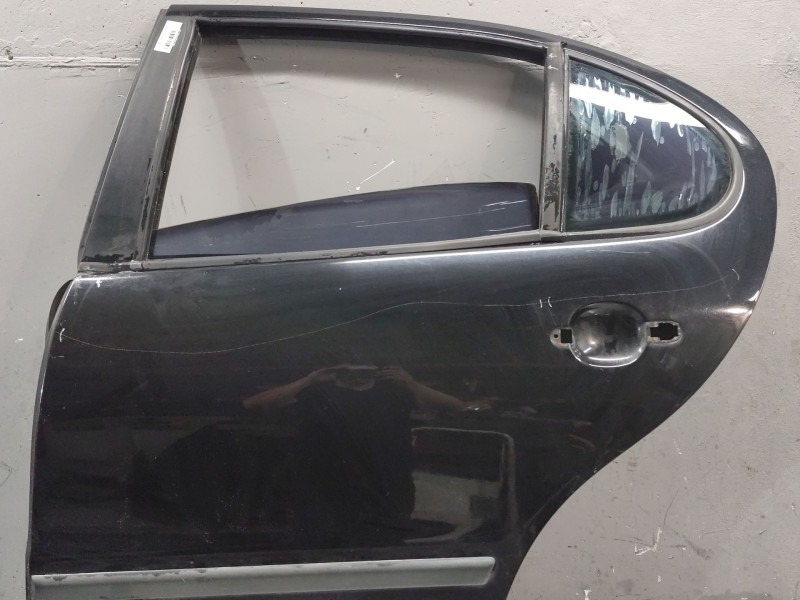 Recambio de puerta trasera izquierda para seat leon (1m1) 1.9 tdi referencia OEM IAM   