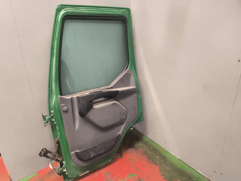 Recambio de puerta delantera derecha para daf serie lf45.xxx desde 06 referencia OEM IAM 1400741  